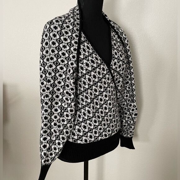 NWT Anthropologie Floral Sweater Shrug Set - Picture 8 of 15